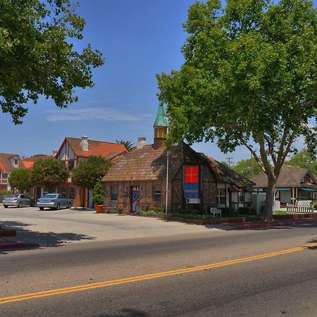 Royal Copenhagen Inn Solvang Exterior photo